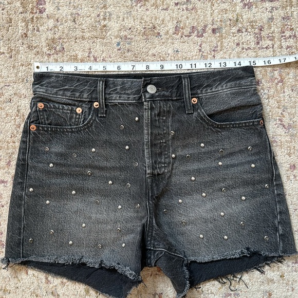 Levi’s Studded Wedgie Short Black Denim size 29 - Picture 8 of 13
